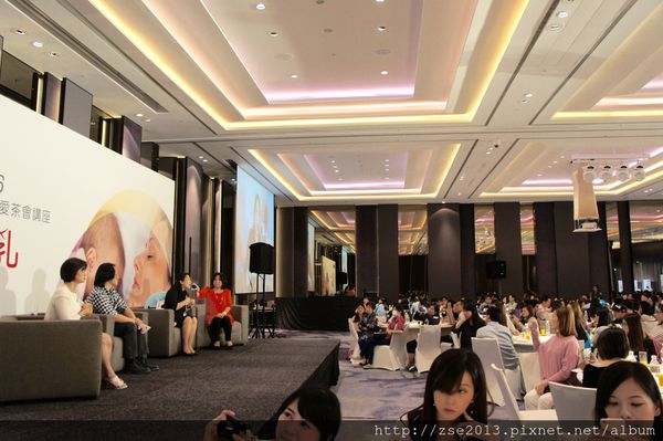 Pigeon貝親2016愛哺乳‧母乳關愛茶會講座